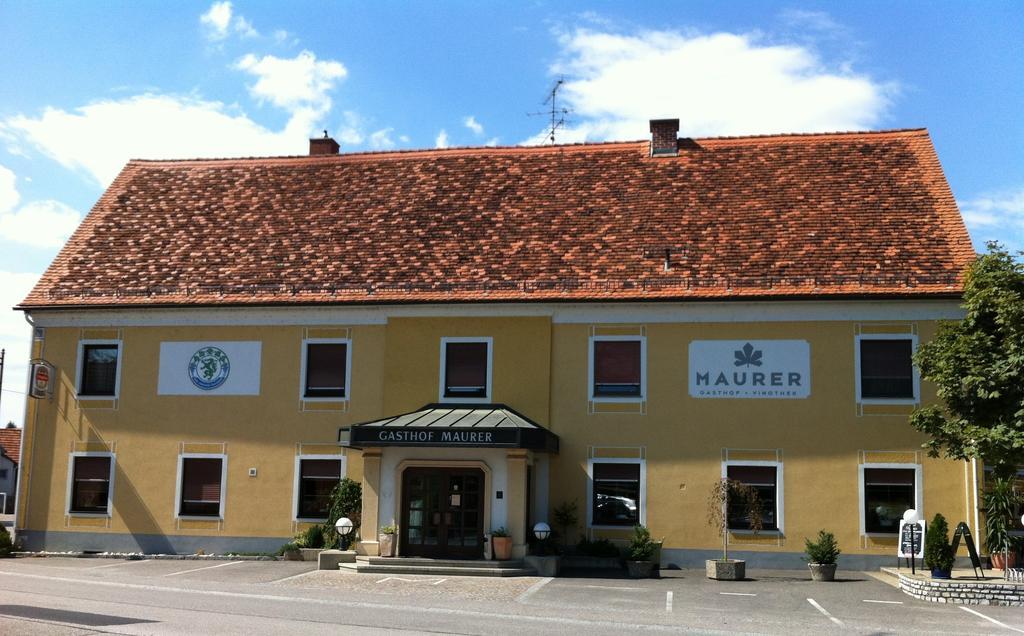 Maurer Gasthof-Vinothek Gleisdorf Eksteriør bilde