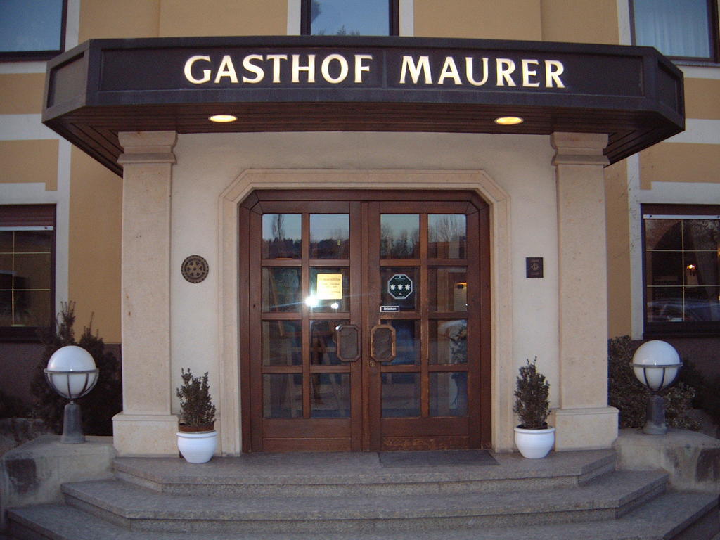 Maurer Gasthof-Vinothek Gleisdorf Eksteriør bilde